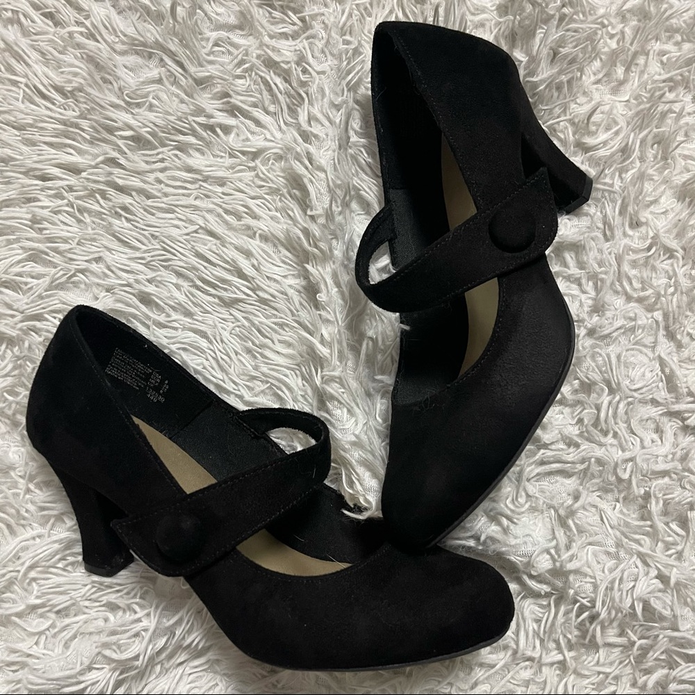 American Eagle Mary Jane Heels